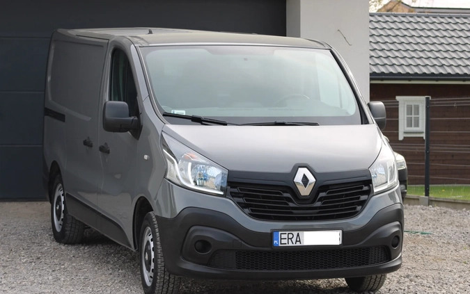 Renault Trafic cena 42700 przebieg: 227000, rok produkcji 2015 z Radomsko małe 211